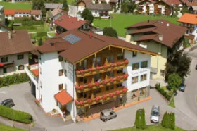 Alpenhof Hotel Garni Supr